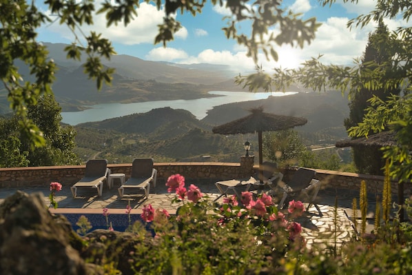 Terrace/patio - The Golden Valley: A rural paradise in the Sierra de Cádiz. (El Gastor)