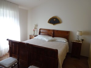 2 Schlafzimmer, Bügeleisen/Bügelbrett, WLAN, Bettwäsche