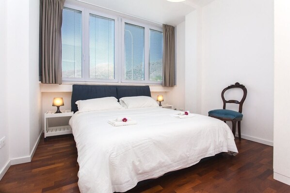 5 Schlafzimmer, Zimmersafe, Bügeleisen/Bügelbrett, kostenloses WLAN