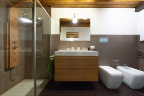 Shower, hair dryer - Theatre Wi fi House - modern design in the heart of ancient historyLuxury Apartment (Siracusa)