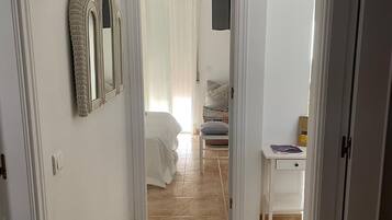 2 Schlafzimmer, Bügeleisen/Bügelbrett, Reisekinderbett, kostenloses WLAN