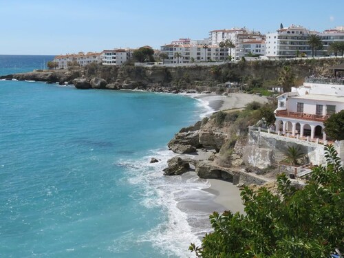 TIYOWEH, le calme dans un charmant appartement dans le centre de Nerja