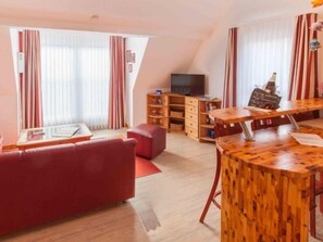 Kahden hengen huone | Oleskelualue | Taulutelevisio, DVD-soitin