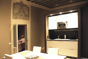 Dining - Studio in Casa Cogollo, called "House of Palladio" in the historic center of Vicenza: (Vicenza)