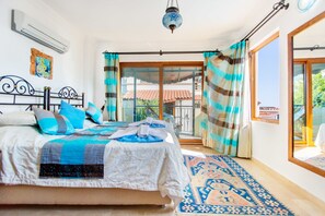 5 bedrooms, in-room safe, iron/ironing board, free WiFi