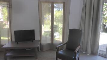 Televisie en een tafeltennistafel