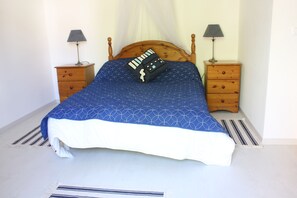 5 dormitorios, tabla de planchar con plancha, wifi y ropa de cama