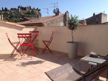 Terrasse sous les toits plein sud 