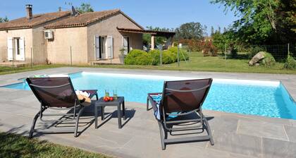 Villa 150m2 piscine privée chauffée