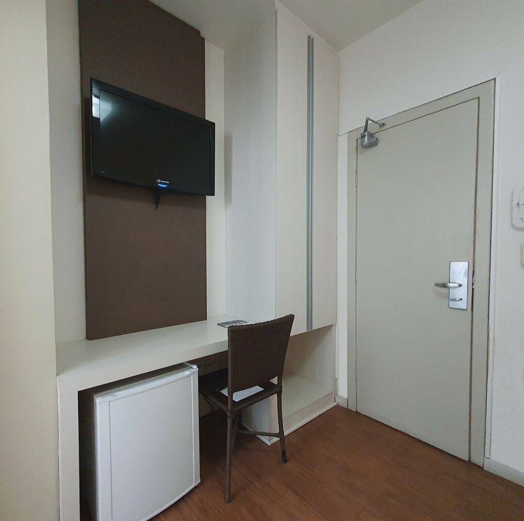 deluxe single room, 1 single bed | 1 bedroom, minibar, desk, blackout curtains