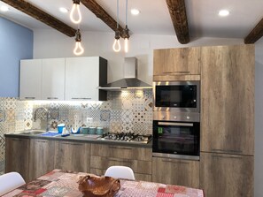 Fridge, microwave, oven, stovetop