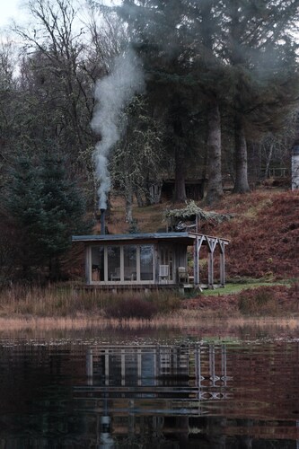 Brachkashie ist ein wunderschönes Ferienhaus mit Blick auf Loch Knockie