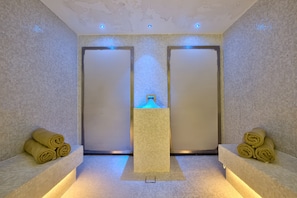 Couples treatment rooms, sauna, hot tub, steam room, Turkish bath