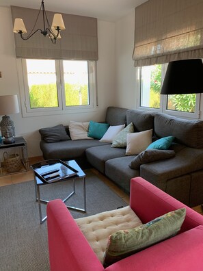 Televisio, DVD-soitin, stereot