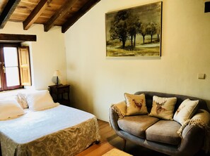 3 bedrooms, iron/ironing board, travel crib, bed sheets