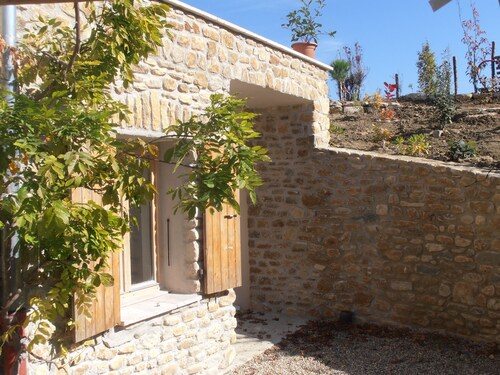 Luxury gite with private pool, wifi and stunning views, sleeps 4+child bed