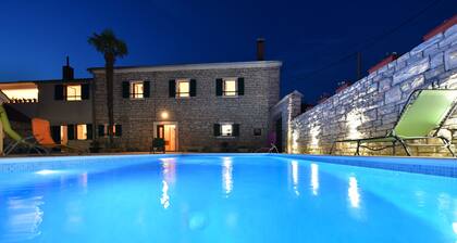 Villa Petrovi Dvori