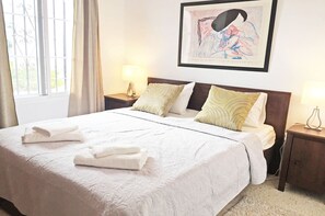 1 室のベッドルーム、アイロン / アイロン台、WiFi (無料)、ベッドシーツ