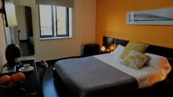 Double Room | In-room safe, desk, blackout curtains, iron/ironing board
