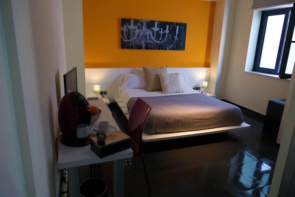 Double Room | In-room safe, desk, blackout drapes, iron/ironing board