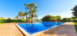 Pool - Apartment 200 meters from the beach next to the to (Denia)