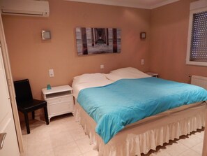 5 bedrooms, iron/ironing board, travel cot, free WiFi