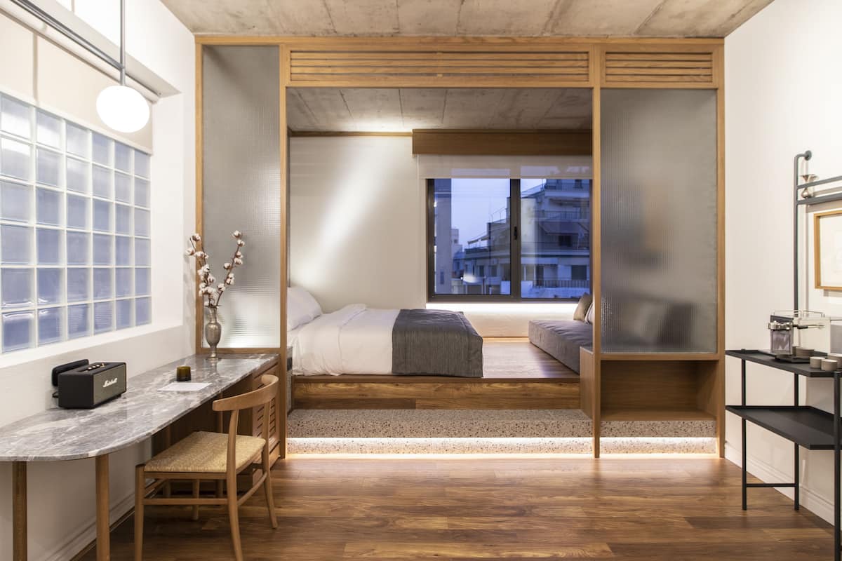 XLarge with Acropolis view | Luxe beddengoed, een kluis op de kamer, een bureau, een laptopwerkplek