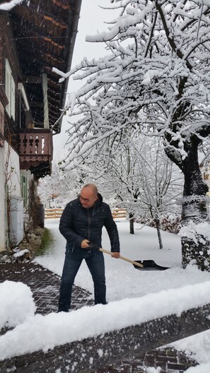 Snow and ski sports