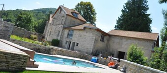 Huur van een familiehuis met zwembad - Luxe et Nature