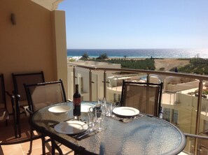 Outdoor dining - Elegant, Modern With Shared Swimming Pools (Crete)