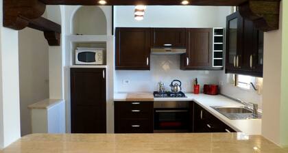 Beautiful Seaside Villa with pool & garden. 25 Mins From Airport. Free Wifi