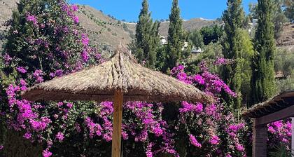 Stunning villa 3 beds 2 bathrooms, sea and Mountain View’s, AIRCON & WIFI .