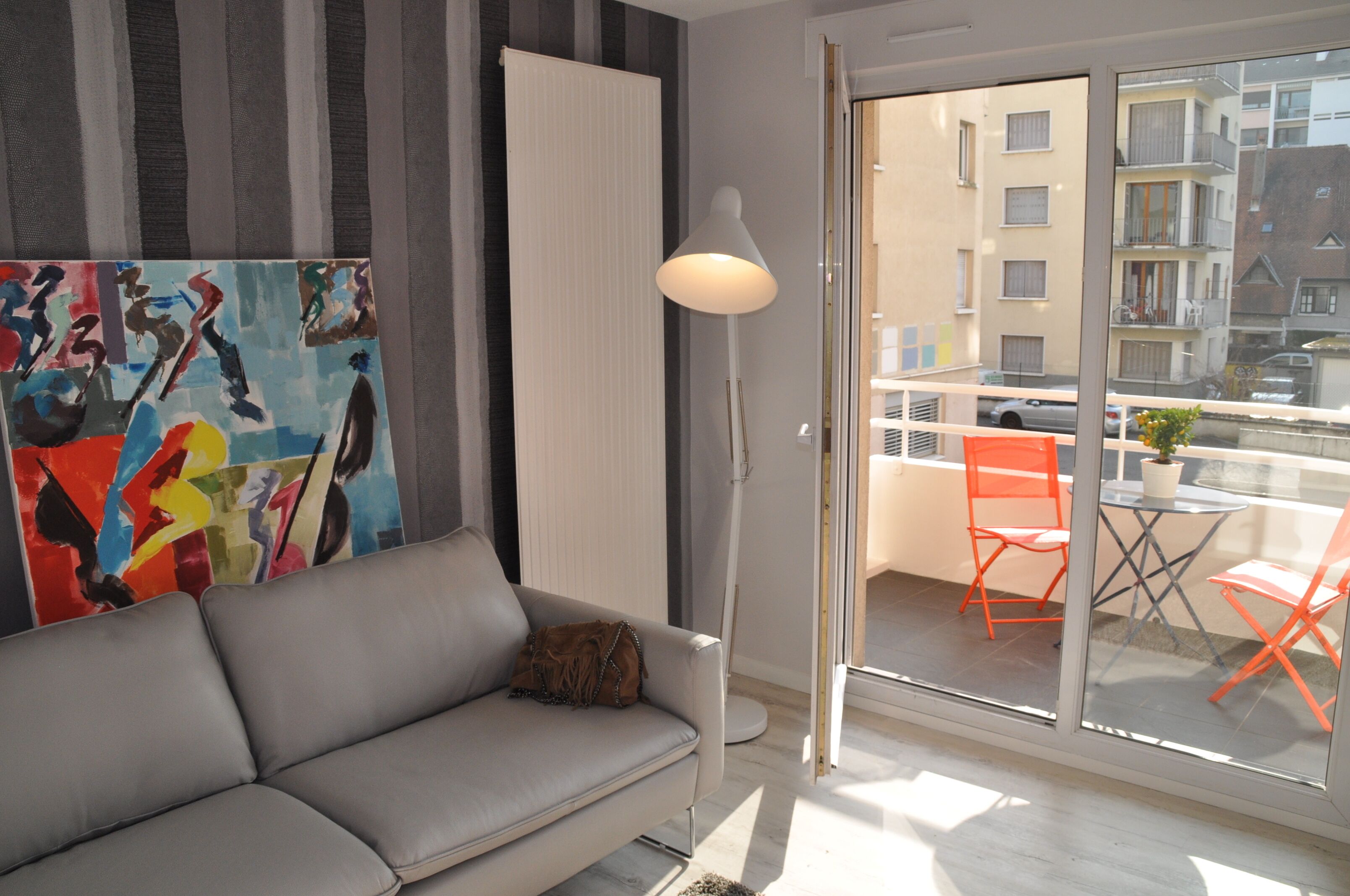 In The City": Annecy center fully renovated apartment