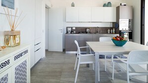 Villa | Private kitchenette | Espresso maker, coffee/tea maker, full-sized fridge, microwave - San Lorenzo - Rosmarino (Noto)