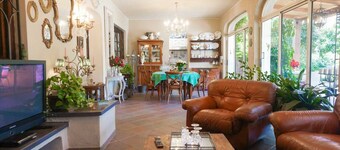 La Bouganville swimming pool & relaxation