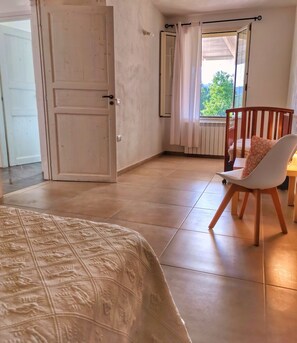 3 Schlafzimmer, Bügeleisen/Bügelbrett, kostenloses WLAN, Bettwäsche