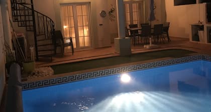 Belle villa avec vue imprenable sur le parcours de golf et sa propre piscine