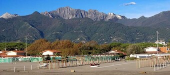 MONTI&MARE "comfortable refuge in the Apuan Alps."