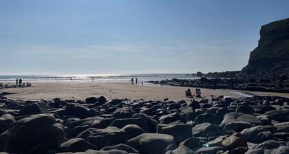 Rosie's Holiday Cottage dans le nord du Devon avec piscine intérieure chauffée