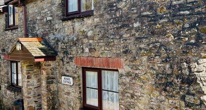 Rosie's Holiday Cottage dans le nord du Devon avec piscine intérieure chauffée 