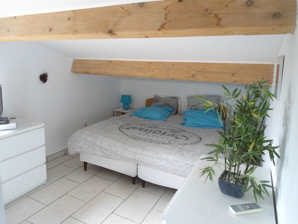3 Schlafzimmer, Bügeleisen/Bügelbrett, Internetzugang, Bettwäsche