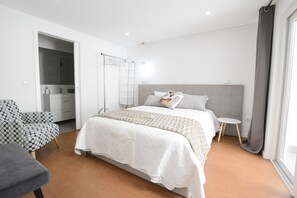 4 chambres, chambres insonorisées, fer et planche à repasser, Wi-Fi