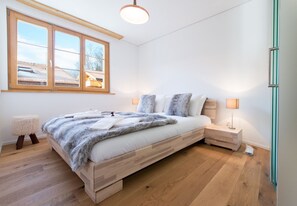 2 chambres, fer et planche à repasser, Wi-Fi gratuit, draps fournis