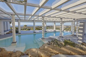 Indoor pool, a heated pool - Marsala Villa with heated pool - 5 bedrooms (marsala)