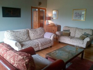 TV, fireplace, DVD player, stereo