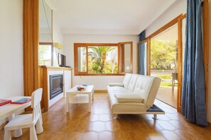 Smart-tv en een open haard