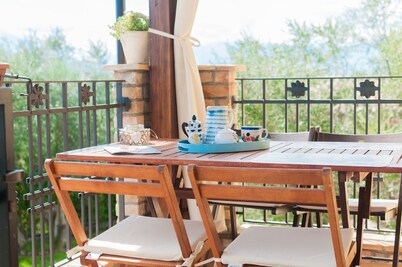 "Casale Giacinta" ancient cottage between sea and mountains with swimming pool