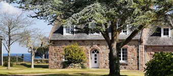 House 8 people by the sea with sea view