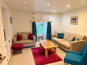 TV, fireplace, DVD player