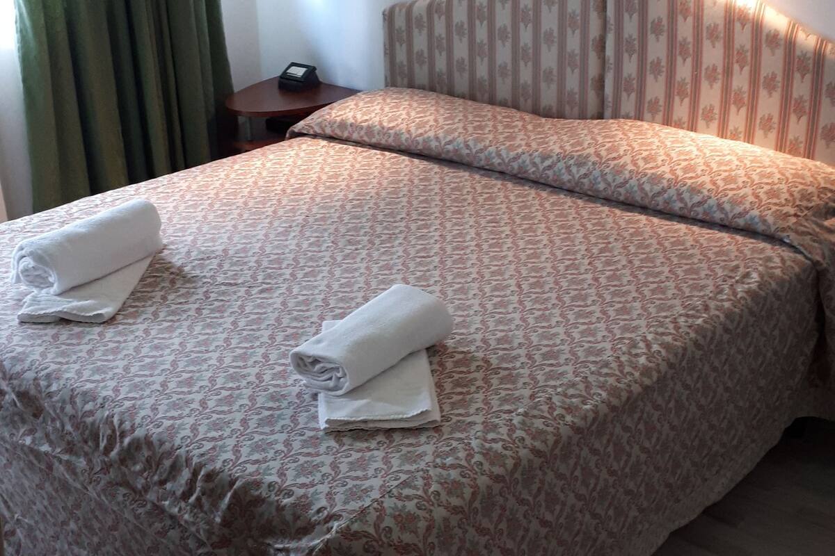 Desk, WiFi (free), bed sheets